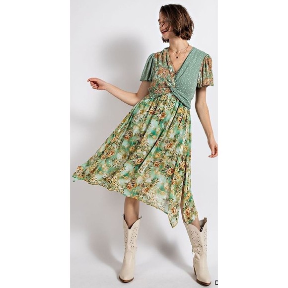 New Gigio Size M L Green Floral Dot Print Twist Waist Asymmetrical Dress - Picture 2 of 6